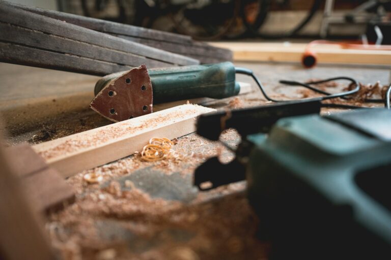 Eigene Holzwerkstatt einrichten: Planung bis zum Möbelstück