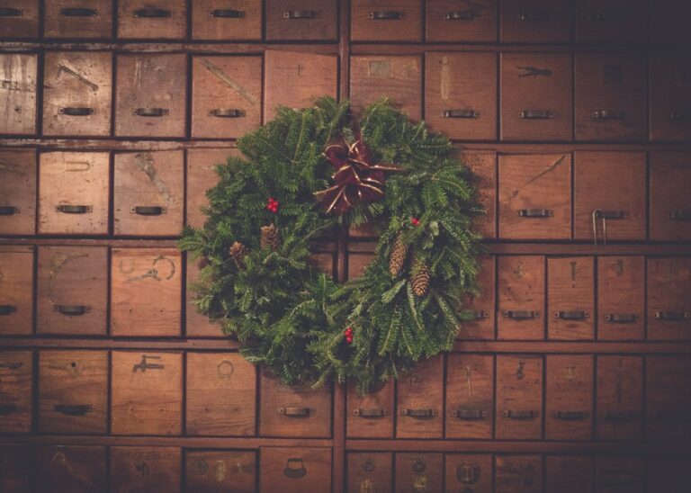 Ordnung vor Weihnachten schaffen: Stressfreie Festtage